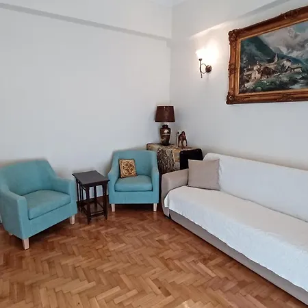 Vintage With Modern Amenities * Athens