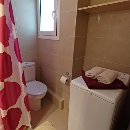 Vintage With Modern Amenities * Athens