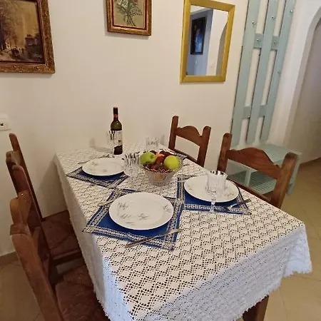 Apartment Vintage With Modern Amenities Athens